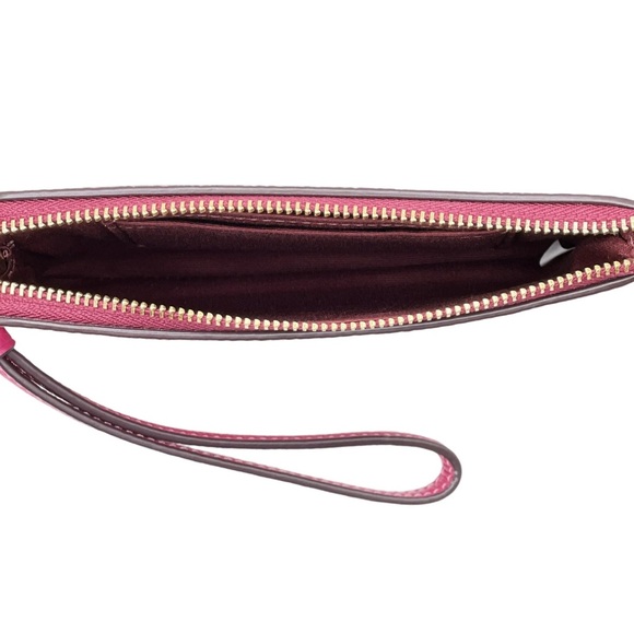 Coach Pink Pebbled Leather Wristlet Gold Hardware Trim NWT $110 Retail - Picture 5 of 11